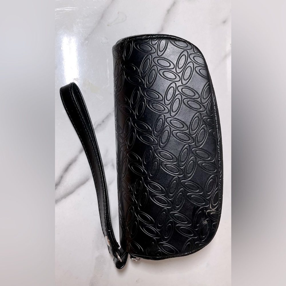 NWOT Oakley Womens Sunglasses Case